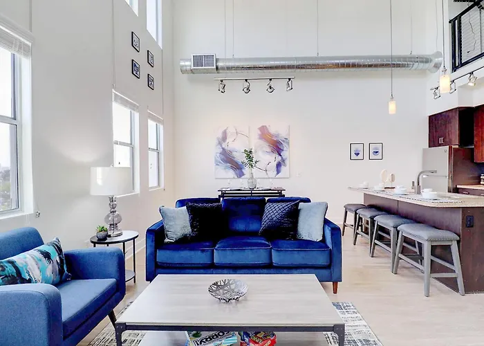 Ferienhaus 2 Story Loft With Mountain & Views-king Bed & Parking 4011 *