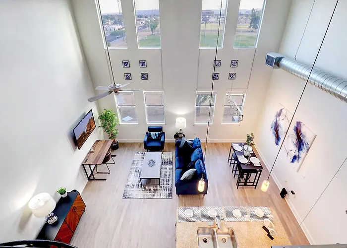 Ferienhaus 2 Story Loft With Mountain & Views-king Bed & Parking 4011 *
